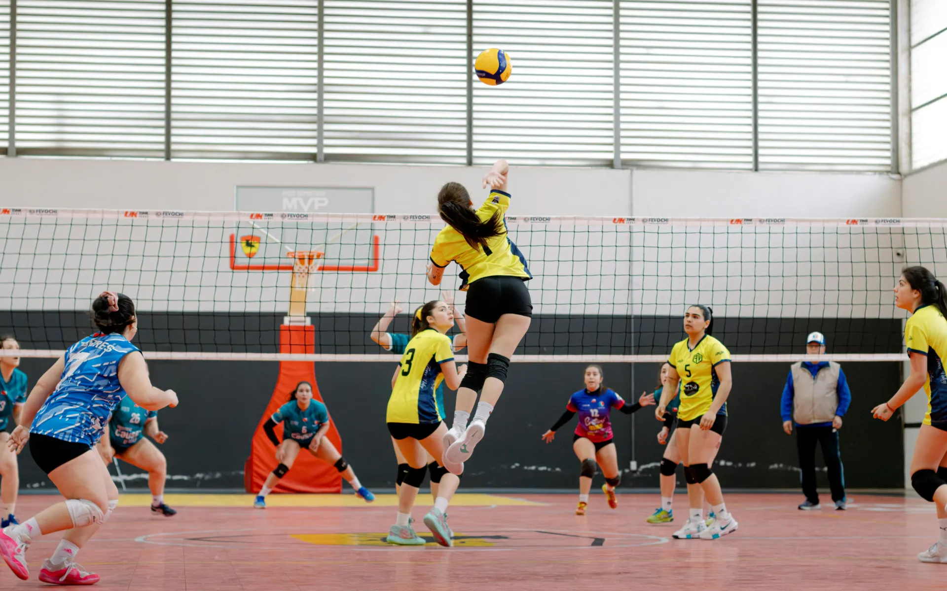 Bollmix damer Sandsund