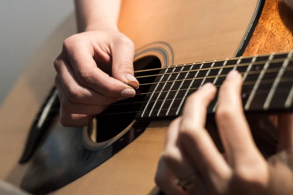 110160 Gitarr